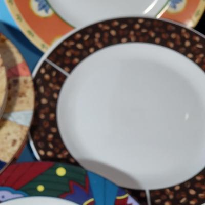 Fun & Funky Plate Lot