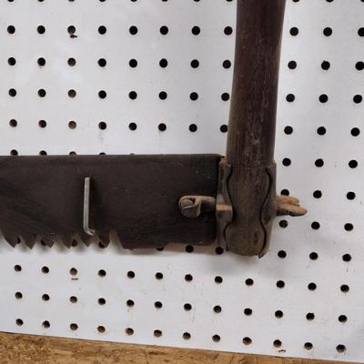 Vintage 2 Man Saw
