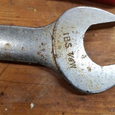 Pipe Wrench & Wrench