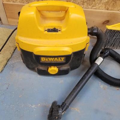 Dewalt Vacuum
