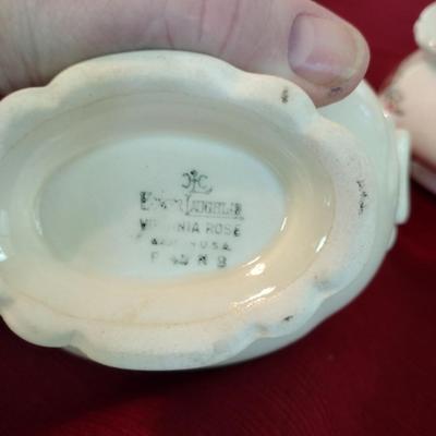 Table Serving Pieces