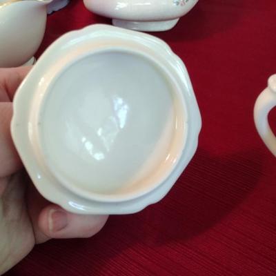 Table Serving Pieces