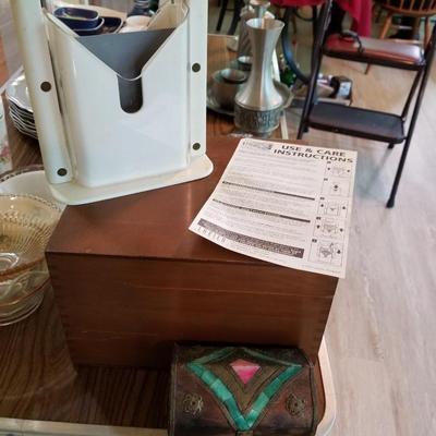 Recipe Box & Bagel Slicer