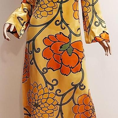 Vtg Floral Mod Maxi Golden Lady
