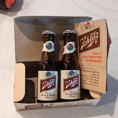 1957 Schlitz Beer Salt & Pepper Shakers w/ Box