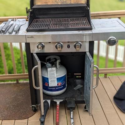 Char Broil Commercial Gas Grill and Accessories