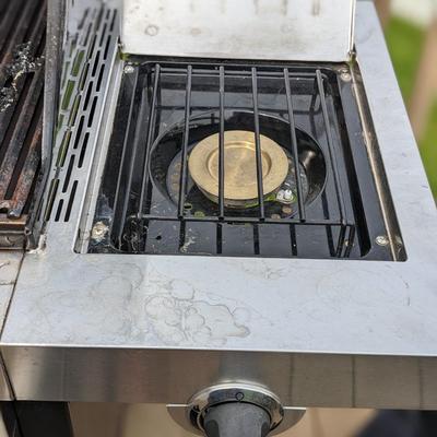 Char Broil Commercial Gas Grill and Accessories