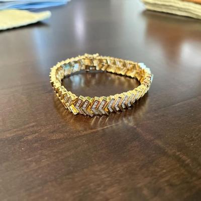 Chevron diamond bracelet 1600$ appraised