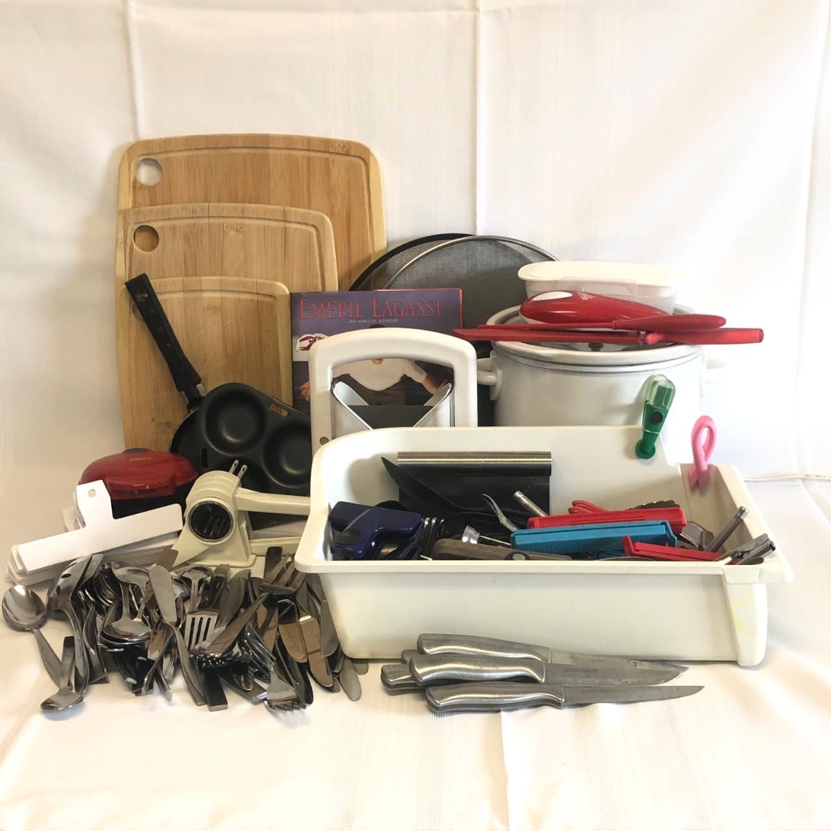 LOT 6 Kitchen Essentials Rival Crockpot, Dash Mini Maker Griddle