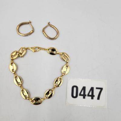 3 Pc Gold Toned Bracelet and Earrings