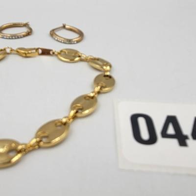 3 Pc Gold Toned Bracelet and Earrings