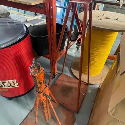 Orange 2 Piece Metal Aircraft Jack/Stand/Support ?