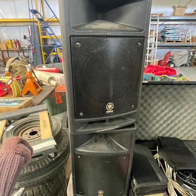Pair of Yamaha PA Speakers w/cables & Microphones for Karaoke or ?