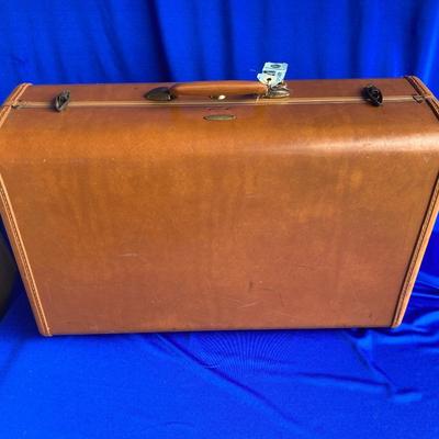 All Sorts of Basket Weaving Goods and a VINTAGE Samsonite  Suit Case