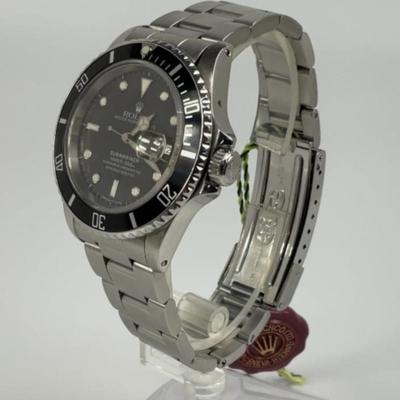 MEN'S AUTHENTIC ROLEX SUBMARINER WATCH W/ BOX