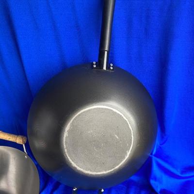 TWI NICE SIZED WOKâ€™s