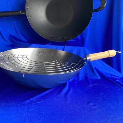 TWI NICE SIZED WOKâ€™s