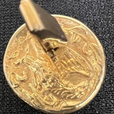 14 K YELLOW GOLD CUFFLINKS CAESAR