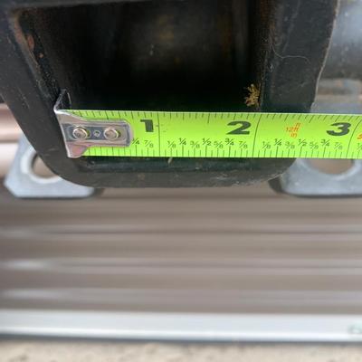 UNIVERSAL RECEIVER HITCH