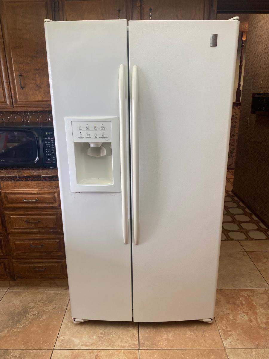 GE Profile Artica White Side by Side Refrigerator with In Door Ice and