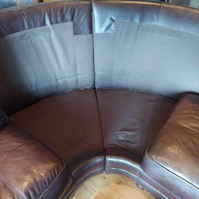 Leather Sectional Couch with Nailhead Trim (LR-BBL)