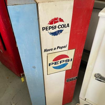 Vintage Vendolator Pepsi Machine - Model VFA56B-A