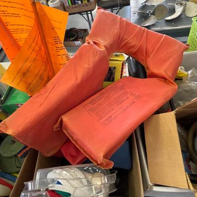 Boat Accessories - Life Jackets/Ski Flags & Rope/Horseshoes