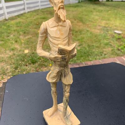 13â€ Statue