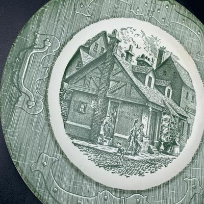 Old Curiosity Shop Decorative Plate