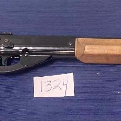 New Daisy 499B Champion BB Gun