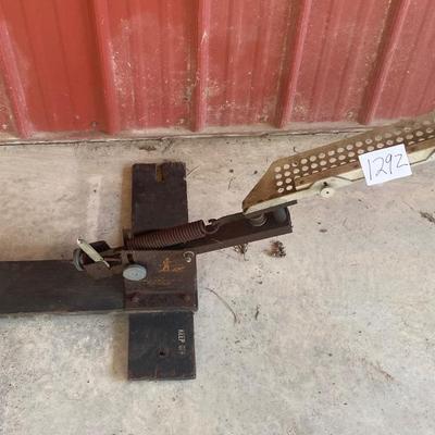Clay Pigeon Thrower