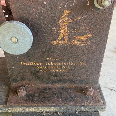 Clay Pigeon Thrower