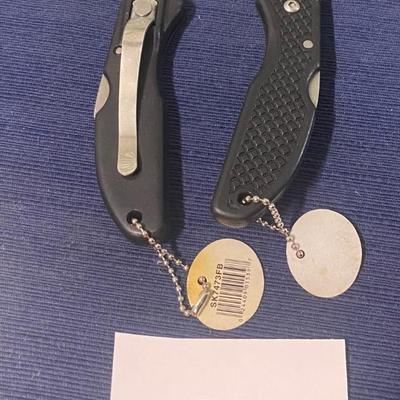 Maxum Knives