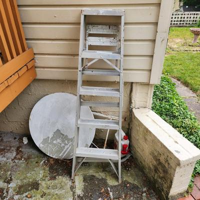 5 ft Aluminum Ladder