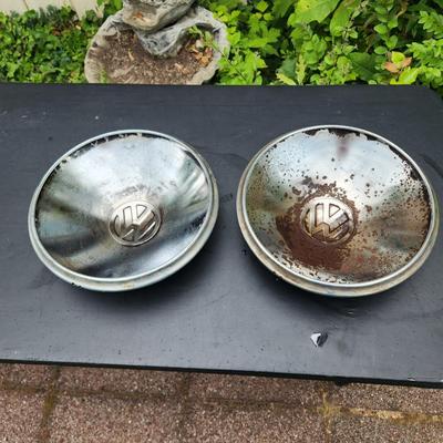 Pair VW Volkswagen Hubcaps