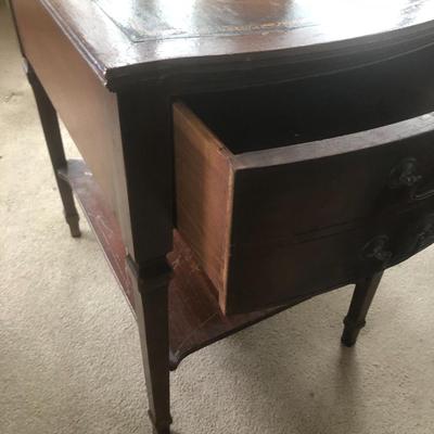 Leather Top Mahogany Side Table with Drawer -Lot 204