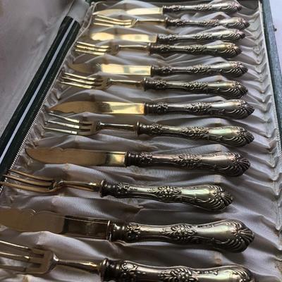 12 Piece Fork & Knife Set -Lot 205