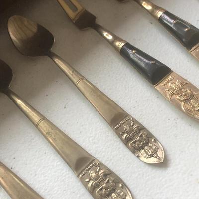 52 Piece SIAM (Willy) Bronze & Wood Flatware Made In Thailand -Lot 214