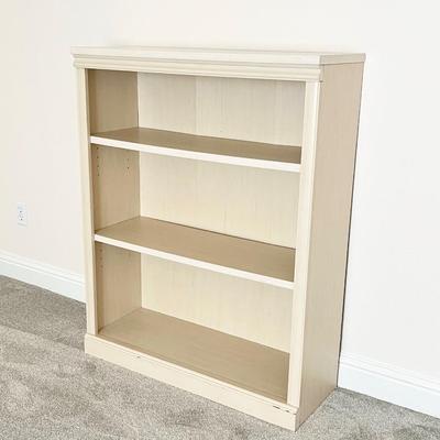 White Washed Wooden 3 Shelf Bookcase ~ *Read Details