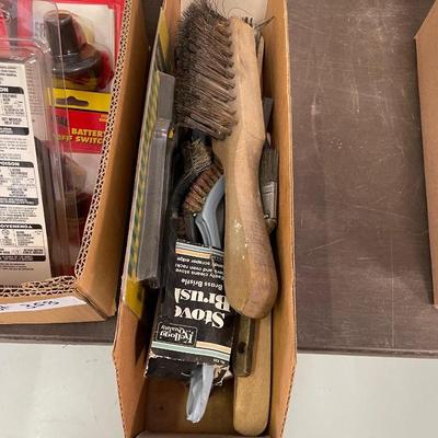 Box of Misc. Scouring Brushes