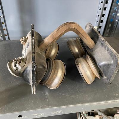 Cable Hanging Device
