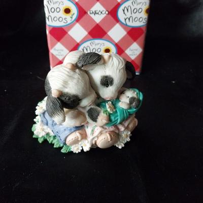 THREE MOO MOOS FIGURINES