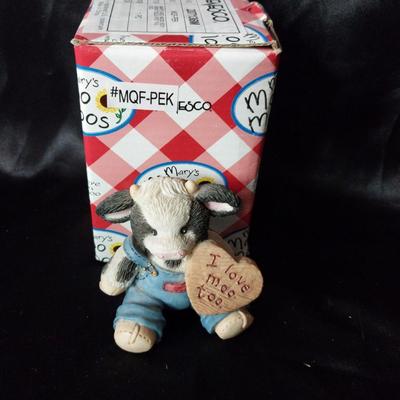 THREE MOO MOOS FIGURINES