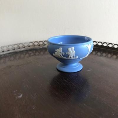 Small Wedgewood Jasper ware pedestal bowl