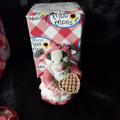 MOO MOO FIGURINES