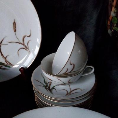 SEPTEMBER SONG CHINA DINNER WARE