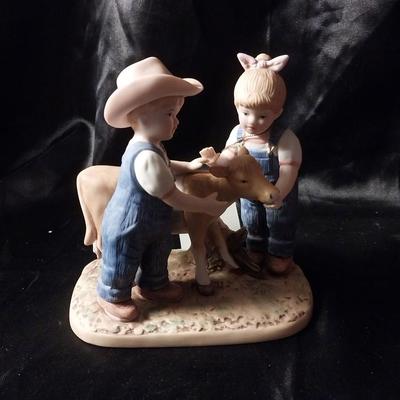 "DENEM DAYS" AND "SPRING ARRIVAL" FIGURINES