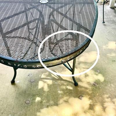 Outdoor Metal Table & Four (4) Chairs ~  * Read Details