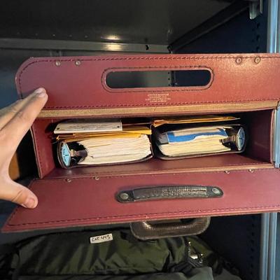 Jeppesen Pilots Brief Case with Flight Guide/Manuals & Flight Maps