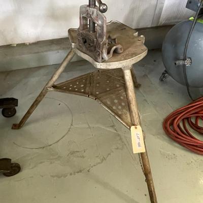 Ridgid Portable Tristand with Chain Vise - LOOK THEM UP THEY AREN'T CHEAP